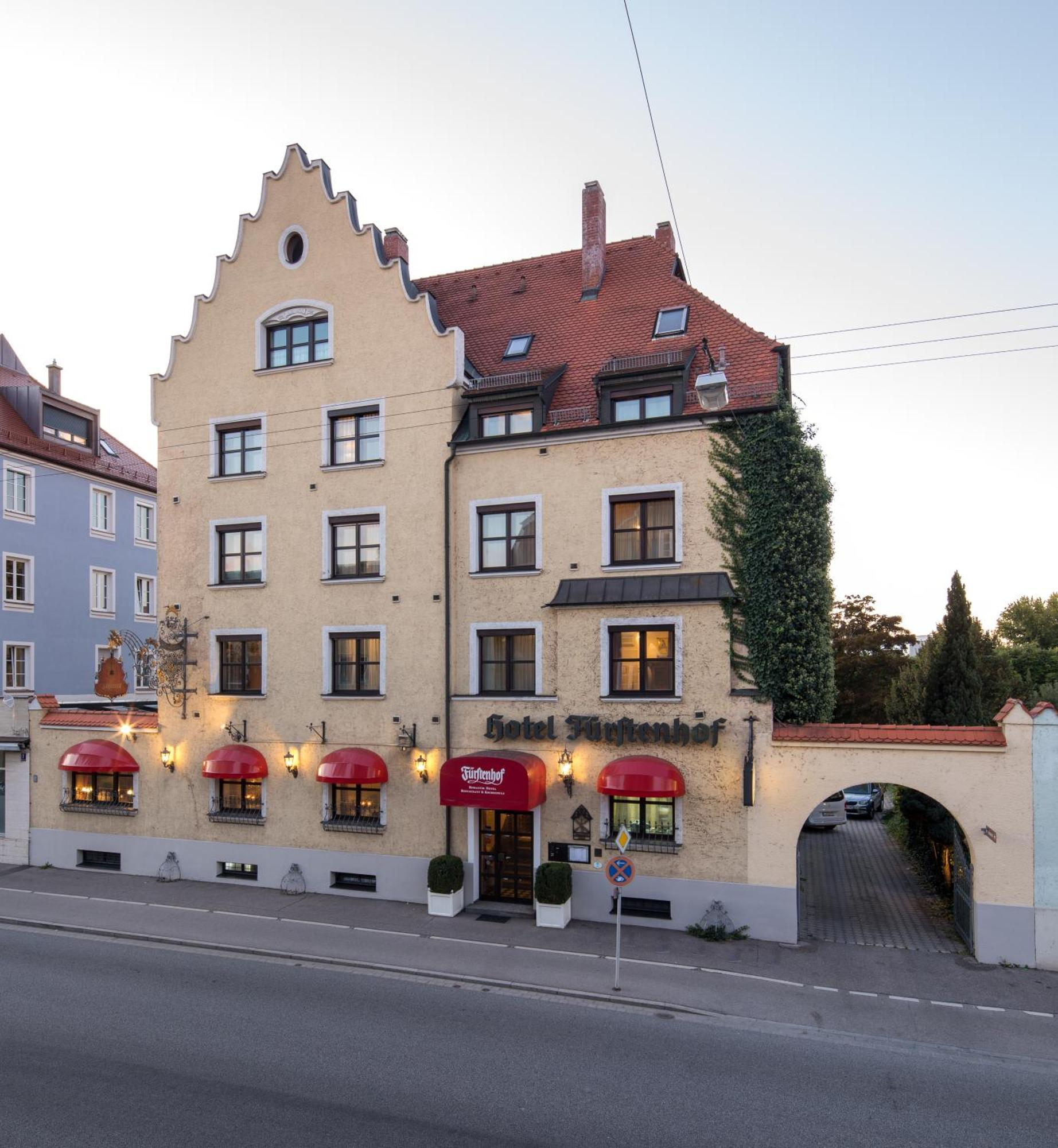 Romantik Hotel Furstenhof Landshut Exterior photo